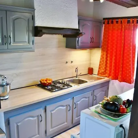 Le Cocon De Soie Casa de Férias Saint-Jean-de-Ceyrargues